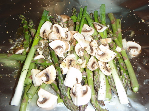 Foil Wrapped Asparagus for the Grill.