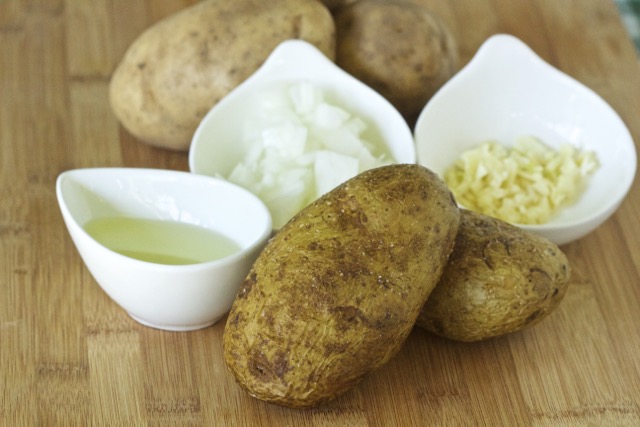 Baked Idaho Potatoes with onion and garlic | Cooking-Outdoors.com | Gary House