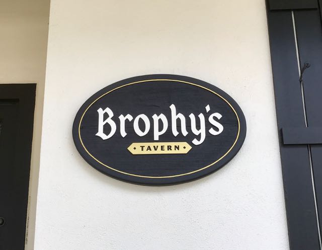Brophy's Tavern Carmel | NevertoOldtoTravel.com | Gary House