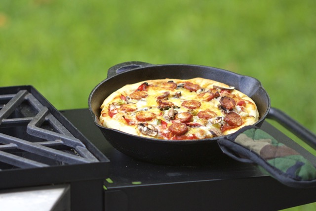 Easy Cast Iron Skillet Linguica Pizza Recipe
