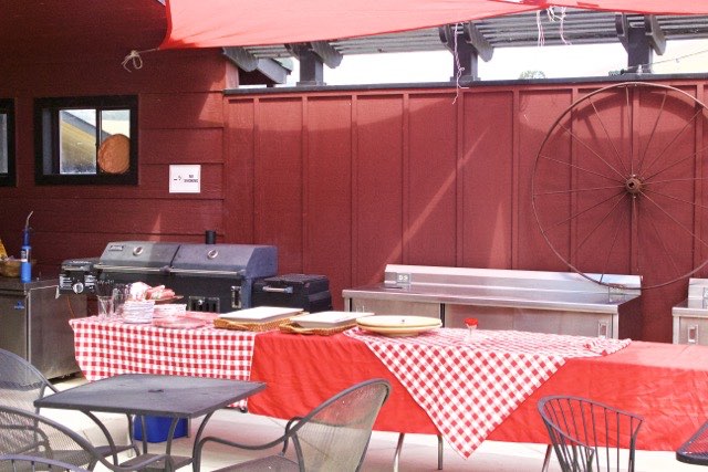 Il Fiorello Outdoor Kitchen | Traveling4Food | Gary House