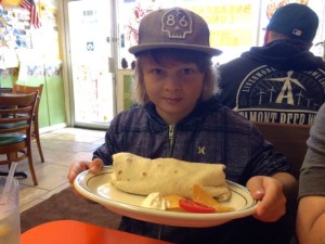 Local Brunch Cafe - Jarin with breakfast burrito | Cooking-Outdoors.com | Traveling 4 Food | Gary House