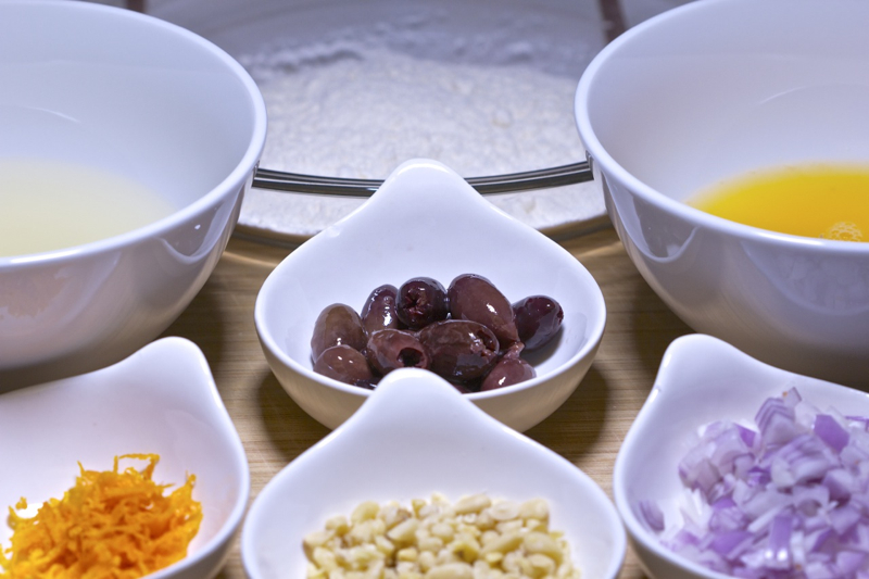 Orange-Olive Chicken Scaloppine Recipe ingredients