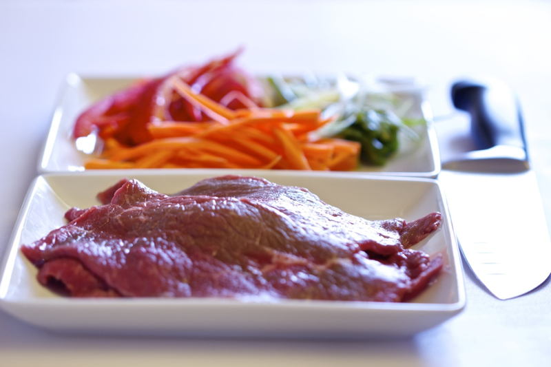 Vegetable-Stuffed Beef Rolls ingredients